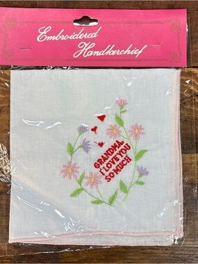 Vintage Embroidered Handkerchief “Grandma I Love You So Much” Floral